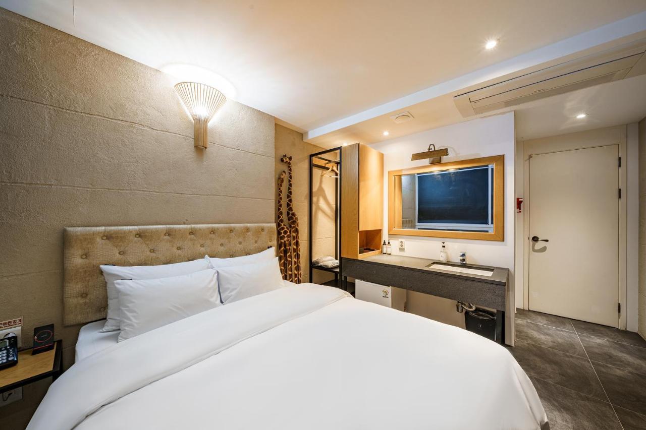 H-Avenue Hotel Yeoksam Seoul Exterior photo
