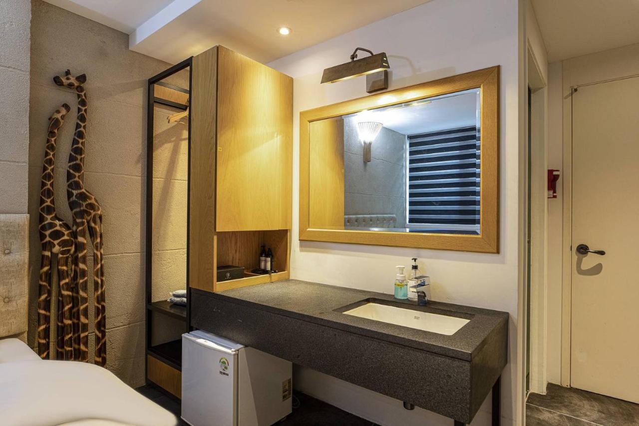 H-Avenue Hotel Yeoksam Seoul Exterior photo