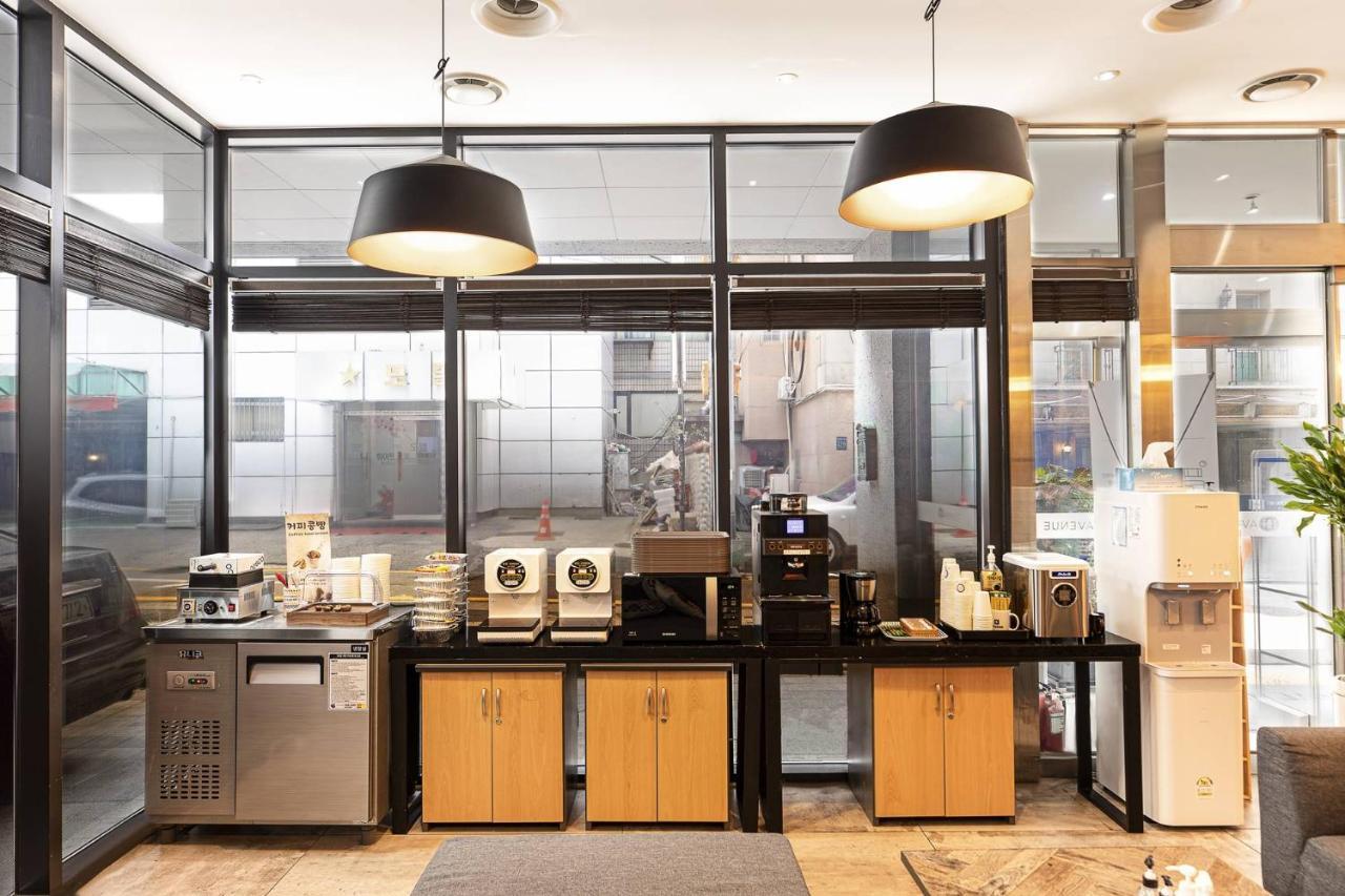 H-Avenue Hotel Yeoksam Seoul Exterior photo