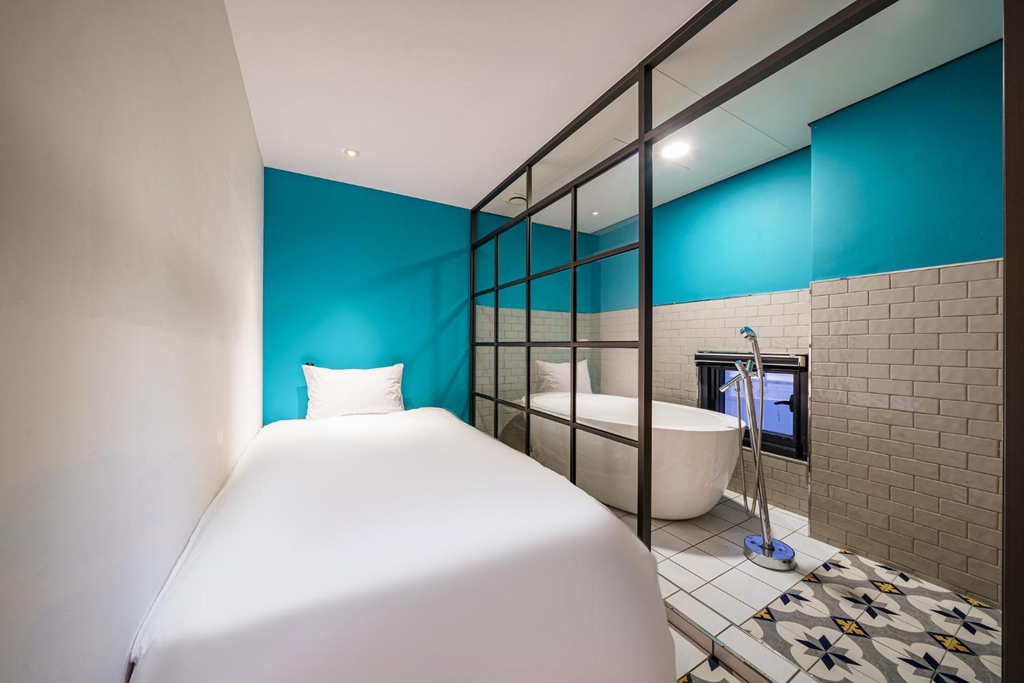 H-Avenue Hotel Yeoksam Seoul Exterior photo
